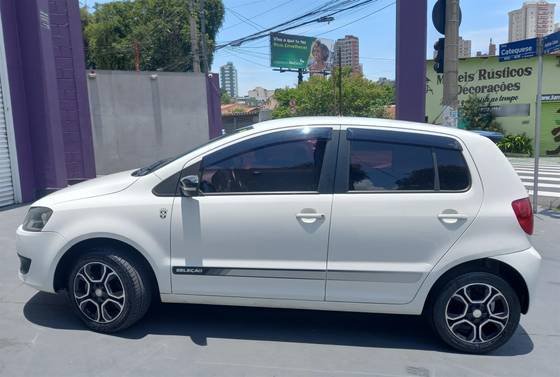 VOLKSWAGEN FOX 1.0 MI SELEÇÃO 8V FLEX 4P MANUAL VOLKSWAGEN FOX 1.0 MI SELEÇÃO 8V FLEX 4P MANUAL